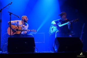 La Sala Zitarrosa fue el lugar elegido por Santi Cutinella y los Convivientes para tocar las canciones de su disco “No tan solo”.