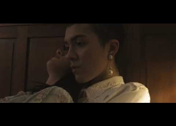 TRES es el primer single de TORMENTA, también conocida como Sara Couto, tiene 21 años y nació en la ciudad de Canelones. Comenzó sus primeros pasos en el rap escribiendo a los 15 años pero fue solamente hace seis meses cuando se animó a presentar sus obras al público.