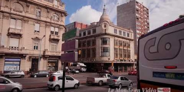 Montevideo or Montevideo, by its full name San Felipe y Santiago de Montevideo, is the capital, the main port and the largest city of Uruguay and is also that of the department of Montevideo.