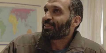 Después de trece años en Guantánamo, Mohammed es puesto en libertad y trasladado a Uruguay. Tiene una segunda oportunidad; empezar una nueva vida en libertad en un lugar desconocido. Pero ‘libertad’ es una palabra grande con un significado muy complejo. Título original: La Libertad Es Una Palabra Grande Director: Guillermo Rocamora  Reparto: Muhammad Abdallah