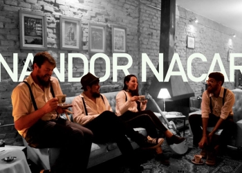 ¿Quiénes forman la banda Nandor Nácar? En la actualidad, la formación de Nandor Nácar está compuesta por: Agustín Cáceres (guitarra y voz) Gabriela Cano (voz, flauta traversa y saxofón) Flavio Giordano (bajo) y Marcos Berón (batería).