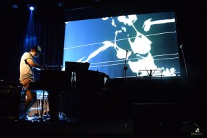 Luciano Supervielle en Magnolio Sala Artistas invitados Lucía Torrón Gabriel Casacuberta Juan Casanova Pedro Dalton 20/09 Fotos Claudia Rivero