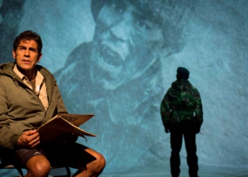 A partir del jueves 31 de octubre a las 20hs, se realizará, en la Sala Martín Coronado del Teatro San Martín (Av. Corrientes 1530), Campo minado, un espectáculo escrito y dirigido por Lola Arias y traducido por Daniel Tunnard. Campo minado se estrenó en 2016 en el Royal Court Theatre de Londres, y ese mismo año, realizó una corta temporada en Buenos Aires a sala llena. Desde su estreno, fue presentada en 36 ciudades y en numerosos festivales internacionales.