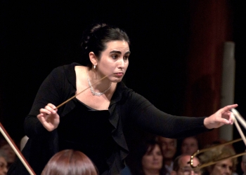 Yeny Delgado dirigirá la Orquesta Filarmónica