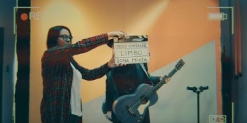 EL LIMBO DE LA REALIDAD, canción incluida en su álbum "UNO". Dirección : Bruto Videos Idea: Bruto Videos y Diego González