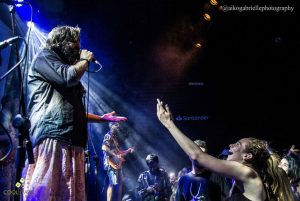 4 Pesos de Propina - Magnolio Sala - Noviembre 2019 - Fotografía: @aikogabriellephotography - www.cooltivarte.com