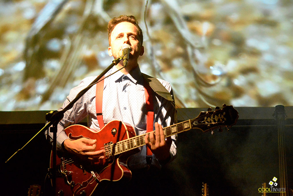 DIEGO DREXLER EN MAGNOLIO SALA PRESENTANDO “PAMPERO” - Noviembre 2019 - Federico Ruiz revelados fotográficos Foto © Federico Meneses www.cooltivarte.com DIEGO DREXLER EN MAGNOLIO SALA PRESENTANDO “PAMPERO” - Noviembre 2019 - Federico Ruiz revelados fotográficos Foto © Federico Meneses www.cooltivarte.com