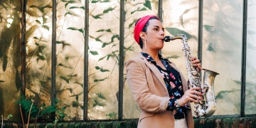 Entrevista: Patricia López y su CD Wanderlust La saxofonista Patricia López estará lanzando próximamente su disco Wanderlust. Compartimos el intercambio que mantuvimos con ella para conocerla un poco más.