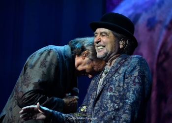 JOAQUÍN SABINA Y JOAN MANUEL SERRAT - NO HAY DOS SIN TRES - Antel Arena - Noviembre 2019 - Foto © Andrea Silvera www.cooltivarte.com