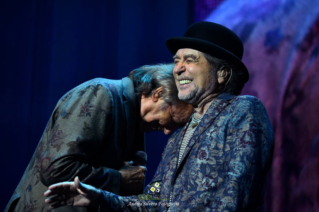 JOAQUÍN SABINA Y JOAN MANUEL SERRAT - NO HAY DOS SIN TRES - Antel Arena - Noviembre 2019 - Foto © Andrea Silvera www.cooltivarte.com