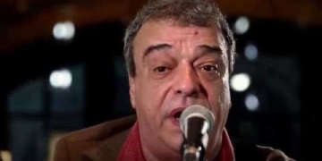 Letra y música: Jaime Roos & Jorge Galemire. "Galemire Trío" es el proyecto "Power Trío" del excepcional compositor, cantante, guitarrista y productor Jorge Galemire. Lo acompañan el baterista Diego Munúa y el compositor, productor y multi-instrumentista Rodrigo Vicente en bajo.