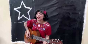 #NoEstamosEnGuerra #FuerzaChile Mon Laferte (Cover Violeta Parra)