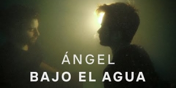 Ángel banda – BAJO EL AGUA