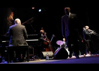 Nat Reeves Band 24° Festival Internacional de Jazz de Punta del Este Finca El Sosiego - 4 de Enero de 2020 Nat Reeves - Contrabajo Eric Mc Pherson - Batería Rick Germanson - Piano Steve Davis - Trombón Eddie Henderson - Trompeta