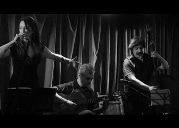 Letra y música: Gabriela Morgare Guitarra: Carlos Gómez Contrabajo: Eduardo Vila Piano: Gustavo Di Landro