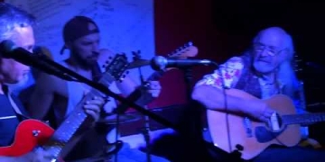 Flaco Barral - guitarra y voz Pablo Traberzo – guitarra Santiago Cutinella – guitarra Luis Gutierrez – batería Artista invitado – Tabaré Rivero – voz Letra tema - Dame tu sonrisa, loco