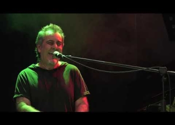 Hojas de Mayo - música Gabriel Eastrada, letra Pippo Spera