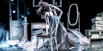 REESTRENO "NIÑA DE OJOS AZULES"