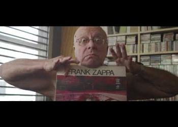 El primer episodio, protagonizado por Kairo Herrera y Pedro Dalton, se estrenó el lunes pasado en el canal de Youtube de La Zanja Producciones. Y mañana lunes 24, será el turno de Daniel Anselmi y Noelia Campo. Los restantes son: Fermín Solana y Agustín Lucas Laura Canoura y Juanchi Houni Alfonsina y Christian Font Alberto Restuccia y Hugo Fattoruso Con dirección de Ramiro Cabrera, producida por La Zanja Producciones y realizada junto a Mikado Films, la serie fue filmada en la disquería Little Butterfly Records y es un proyecto apoyado por la ANNI (Asociación Nacional de Investigación e Innovación).