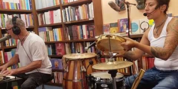 HA DUO en el ciclo 'Letra & Música en Mundos Invisibles' · 18 de Febrero de 2020. HA DUO Hugo Fattoruso: teclados, voz, percusión, composición Albana Barrocas: percusión, voz, composición, programación de secuencias