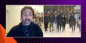 El miedo al cuerpo de los otros, las desigualdades sociales, económicas y culturales que quedan al desnudo, el papel de la Filosofía y la "vacuna ética", la pausa para pensar y pensarnos, la soledad y el ocio como oportunidad, la fragilidad de la condición humana y las brechas que se profundizan y nos interpelan. Comparto la nota que me realizaron en Telenoche (canal 4).