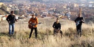 Antes es un sencillo que surge en medio de la gira que realizamos por europa en enero de 2019.