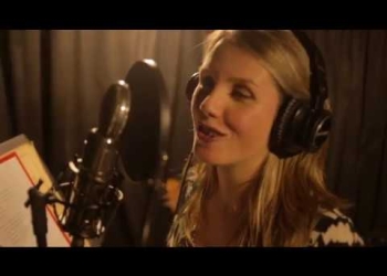 Jaque Doble es un dúo musical que surge en el 2017. La banda busca inspirar a su publico a través de su música, con canciones que contienen letras que hablan de la vida con optimismo, tocando temas relacionados al amor, a sacar fortaleza durante los momentos difíciles, al hecho de disfrutar de las cosas sencillas de la vida y de disfrutar del presente.