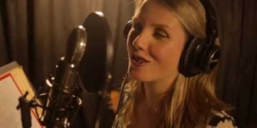 Jaque Doble es un dúo musical que surge en el 2017. La banda busca inspirar a su publico a través de su música, con canciones que contienen letras que hablan de la vida con optimismo, tocando temas relacionados al amor, a sacar fortaleza durante los momentos difíciles, al hecho de disfrutar de las cosas sencillas de la vida y de disfrutar del presente.