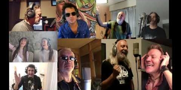 Milonga de pelo largo (Gastón "Dino" Ciarlo). La Desgastada junto a Jorge Nasser, Walter Bordoni , Pájaro Canzani, Fede Lima (Socio), Tabaré Rivero, Alejandro Ferradás, Roy Berocay, Marcelo Fontanini (Snake), Kairo Herrera, Gabriel Goyén (La Santa), Florencia y Martina Lanzaro y Pablo Gómez (Buceo Invisible - Retrovisor).
