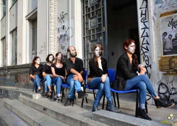 Cuerpo ArteAcción - "SERIE" - Estudiantes de Grupo Acción - Diciembre 2017 - Ciclo de Performance - Coordina: Valeria Píriz Taller Seveso / IENBA - UDELAR - Foto © Federico Meneses www.cooltivarte.com