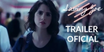 “Salvando a Zoe” es un thriller/drama basado en la novela homónima de Alyson Noël. Y retrata la existencia de Echo, una chica de 15 años que lucha por seguir adelante con su vida y comenzar el secundario un año después de que su hermana mayor Zoe fuera brutalmente asesinada.
