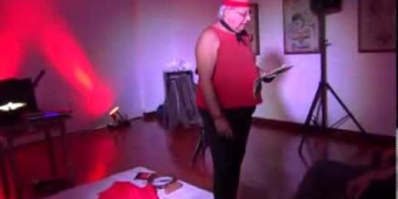 Performance sobre el genocidio charrúa Museo Zorrilla Montevideo - 2013 Alberto Restuccia Teatro Uno "Salsipuedes"