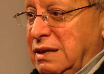 A escena con los Maestros / Ciclo 2009 - Alberto Restuccia Entrevista con una de las figuras emblemáticas del teatro alternativo montevideano. Actor y director.