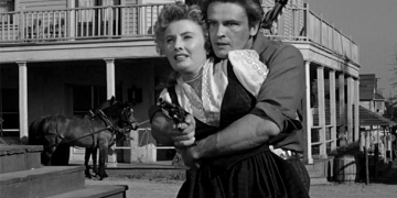 Durante julio, Malba Cine presenta su ciclo online dedicado al western. Se exhiben unos 25 films que recorren la historia del género desde sus inicios hasta su crepúsculo en los 70. La selección ilustra sus diversas etapas y transformaciones pero procura evitar los títulos canónicos, que se pueden ver en cualquier parte, para concentrarse en otros que son igualmente representativos y están menos fatigados. 