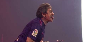 "Salve" suena en directo como nunca. Este vídeo está grabado en la última gira de la banda "Ni descanso, ni paz!" de 2019.
