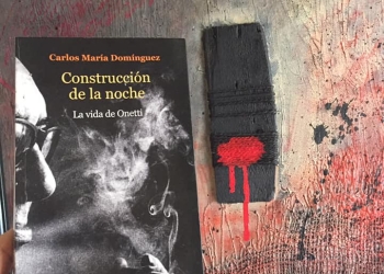 Carlos María Domínguez (Buenos Aires, 1955) me compré Construcción de la noche, La vida de Onetti