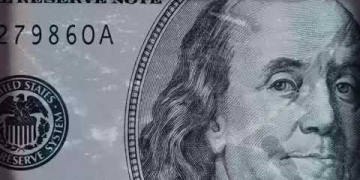 Con el tema "lo sabes bien", Lugosi presenta su segundo video clip dedicado esta vez a miradas antagónicas del mundo y la vida.