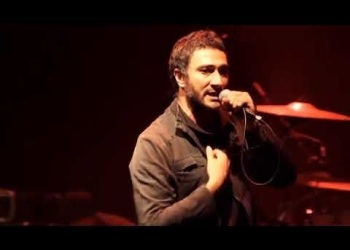 Los Traidores celebran 25 años de “Montevideo Agoniza” en La Trastienda - Julio 2011 La banda, compuesta por Juan Casanova (voz), Victor Nattero (guitarra), Daniel Jacques (bajo) y Marcelo Oliveira en batería.