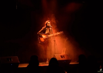 Franny Glass en Magnolio Sala,adelantando canciones que serán parte de su próximo disco "Canciones de amor para el fin del mundo" Artistas invitadas Florencia Nuñez y Lucía Romero 16-09-2020 Fotos Claudia Rivero. www.cooltivarte.com.