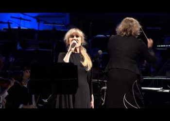 LEJANA TIERRA MÍA Letra: Alfredo Le Pera Música: Carlos Gardel Arreglo: Toto D'Amario Orquesta Filarmónica de Montevideo Dirección musical: Ligia Amadio Intérprete: Cristina Fernández