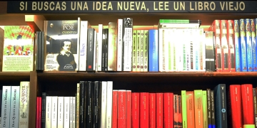 si buscas una idea nueva lee un libro viejo - refrán - Librería - mundos invisibles - foto federico meneses