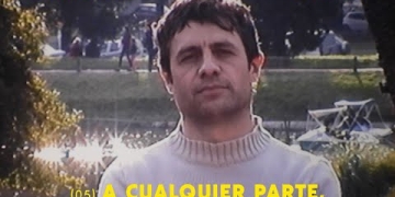 “A cualquier parte, por favor” forma parte de CANCIONES DE AMOR PARA EL FIN DEL MUNDO, el nuevo álbum de Franny Glass, a publicarse el domingo 22/11/2020. Cada semana, una nueva canción. www.frannyglass.com El video fue realizado por Gonzalo Deniz, Alejandro Mazza y Sebastián Bugna. Con la participación de Luciano Supervielle.