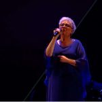"Como los desconsolados" es una canción del inmenso Eduardo Darnauchans. Fue grabada en vivo el 16 de octubre de 2019 en el Auditorio Nacional del Sodre. Andrés Bedó, piano, dirección, arreglos Andrés Pigatto, bajo y contrabajo Pelao Meneses, batería Pablo Avellino, sonido Laura Canoura