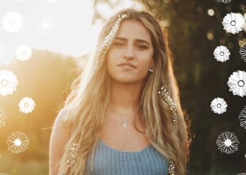 Manuela Bervejillo, mejor conocida como Manumi, es una cantante y compositora uruguaya de 20 años; abrió el concierto de Luciano Pereyra, cantó en el cumpleaños de Marcelo Tinelli y también en el décimo aniversario de Luis Suárez y Sofía Balbi. Hoy presenta su nueva canción: Mi Lugar.