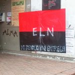 Bandera del ELN en la Universidad Nacional de Colombia. Julián Ortega Martínez - originally posted to Flickr as ELN guerrilla poster León de Greiff Auditory, National University of Colombia, 7 March 2007