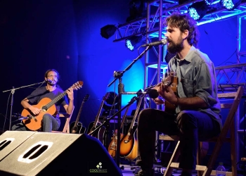 Guillermo Wood en Patio del Museo,abriendo el show de Spuntone & Mendaro. Guitarra acústica Marcos Alejandro. 26.02.21 Fotos Claudia Rivero www.cooltivarte.com