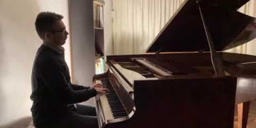 "Otoño" obra del compositor uruguayo Facundo Fernández Luna. Escrito para el ciclo "Las estaciones" del pianista Juan José Zeballos, temporada 2019, en el Teatro Solís de Montevideo.