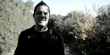 "Héroes del 86", tema incluido en "Tiempos" de Rojo Tres. Video filmado a fines de Mayo.