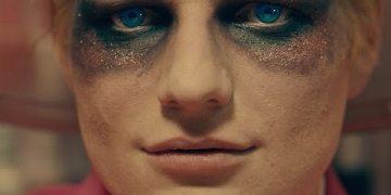 Ed Sheeran regresa oficialmente con su nuevo single ‘Bad Habits’, junto con el video oficial dirigido por Dave Meyers