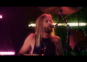 Dee Gees - Shadow Dancing